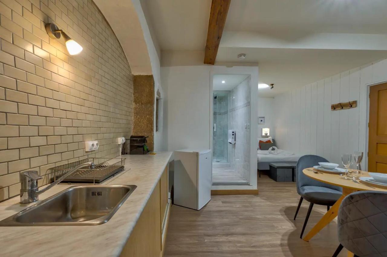 Au Coeur Du Vieil Annecy - Le Lys - Apartment Exterior photo